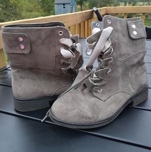 Call it Spring Grey Suede Lace Up Ankle Boots, Size 7, Velvet Laces, Low…